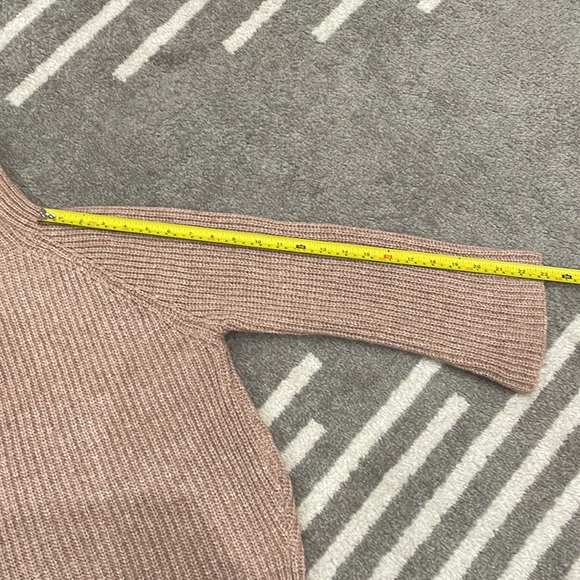 NWOT Bell Sleeves Sweater - Picture 6 of 6